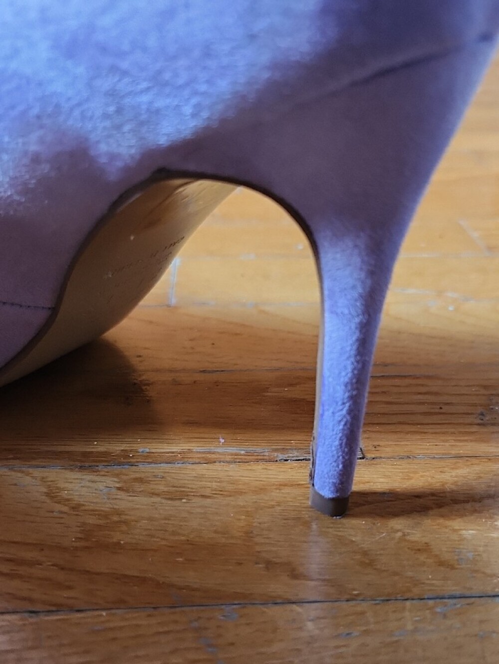 Lavender Pumps with Bow - Picture 7 of 8